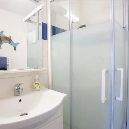 Lou Estrella - Appt 4p Avec Piscine Proche Apartment